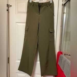 Wide Leg Cargo Pants